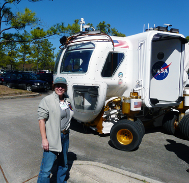 Standing by a rover for future planetary missions